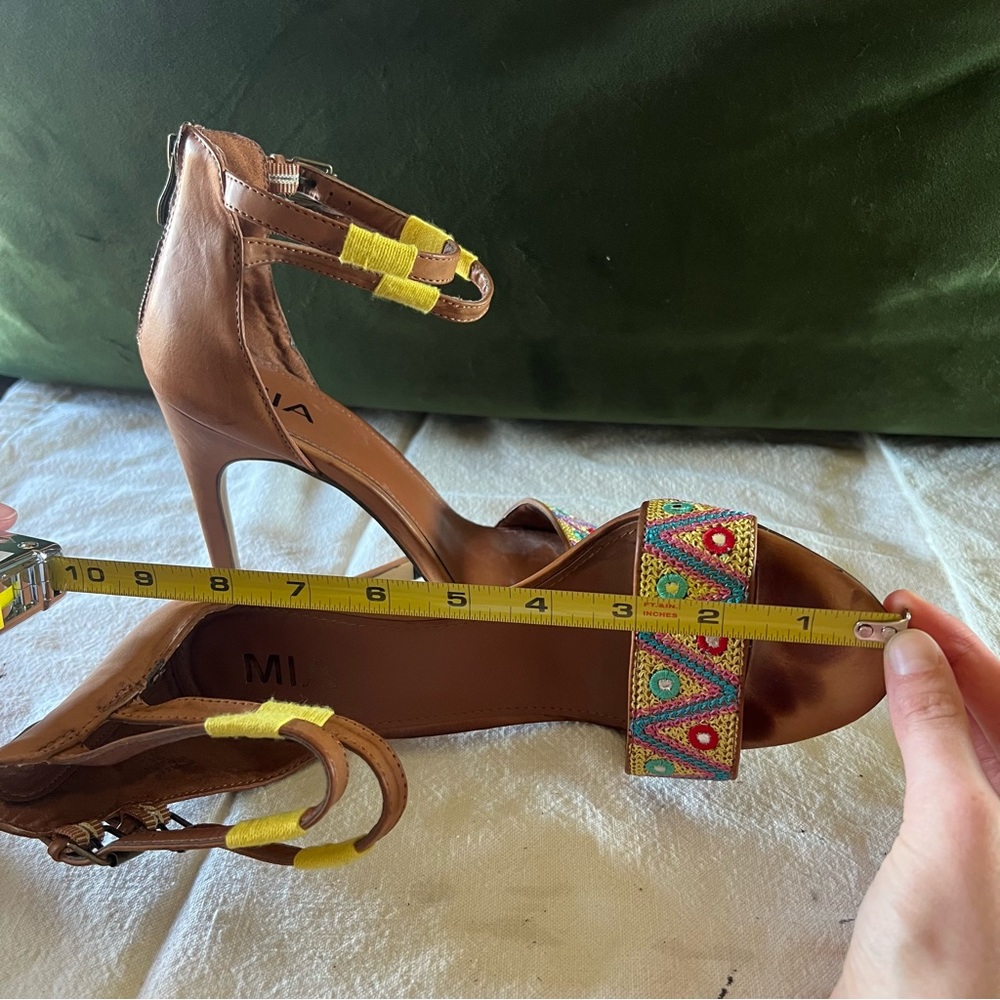 Mia heeled sandal - Picture 7 of 7